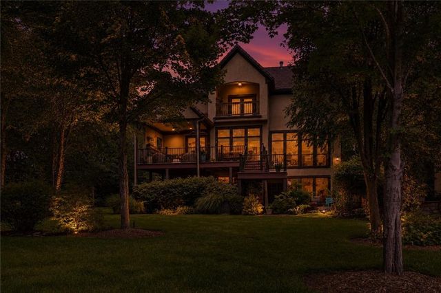 12715 W 160 Terrace, Overland Park, KS 66221