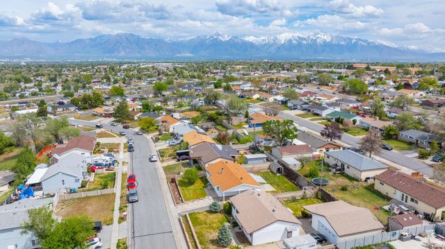 5001 W 5320 S, Kearns, UT 84118
