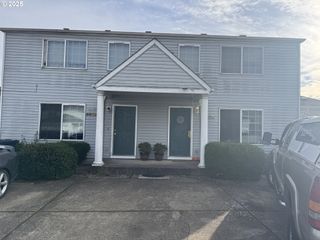 -1 FERGUS Ave, Eugene, OR 97402