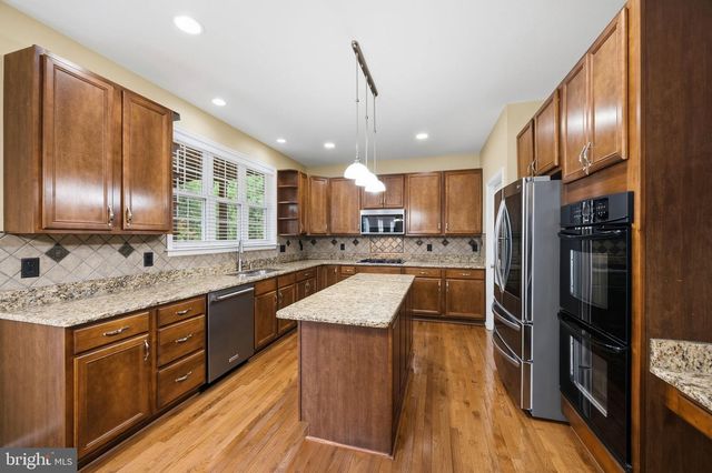 3 GALLERY RD, Stafford, VA 22554