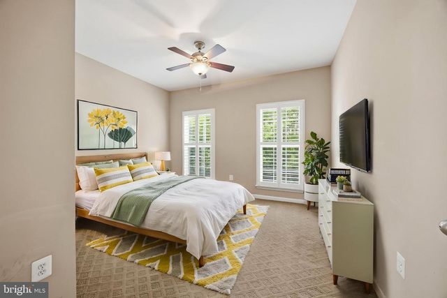 3 GALLERY RD, Stafford, VA 22554