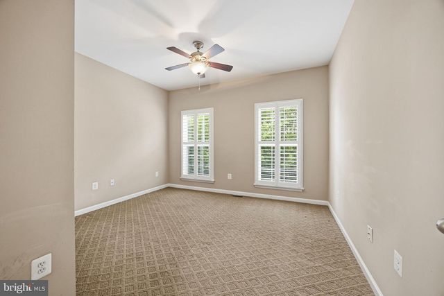 3 GALLERY RD, Stafford, VA 22554