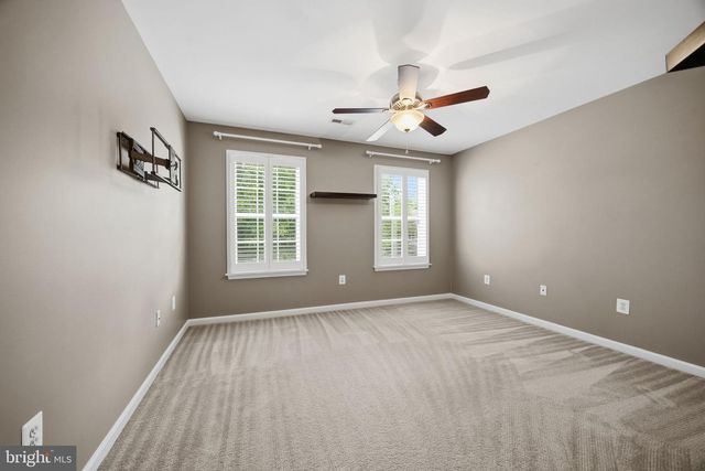 3 GALLERY RD, Stafford, VA 22554