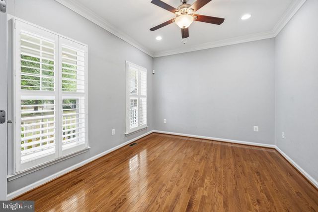 3 GALLERY RD, Stafford, VA 22554