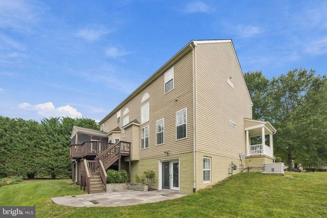 3 GALLERY RD, Stafford, VA 22554