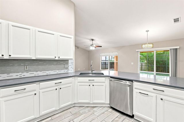 521 TACOMA AVENUE, Deltona, FL 32725