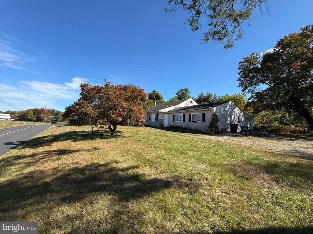 108 BETHEL RD, Spring City, PA 19475