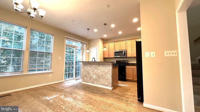 522 TAILGATE TER, Landover, MD 20785