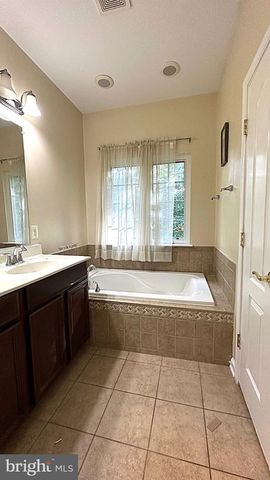 522 TAILGATE TER, Landover, MD 20785