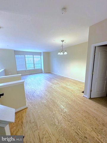 522 TAILGATE TER, Landover, MD 20785