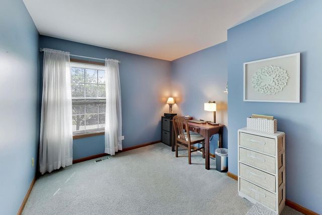 524 Edinburgh Lane, West Dundee, IL 60118