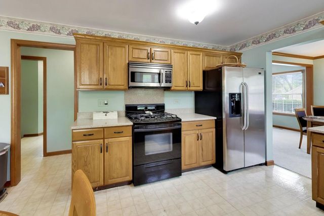 524 Edinburgh Lane, West Dundee, IL 60118