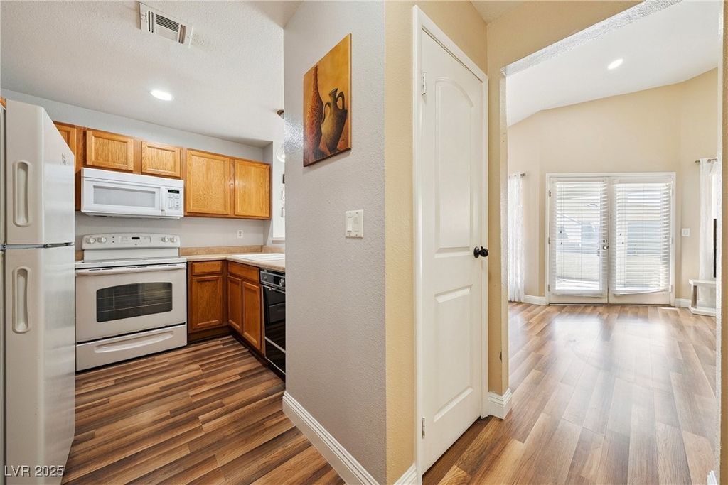 Image 17 of property listing at 5564 Orchard Lane 0, Las Vegas, NV 89110