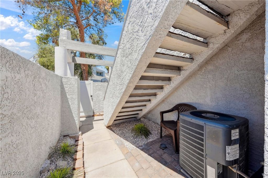 Image 25 of property listing at 5564 Orchard Lane 0, Las Vegas, NV 89110