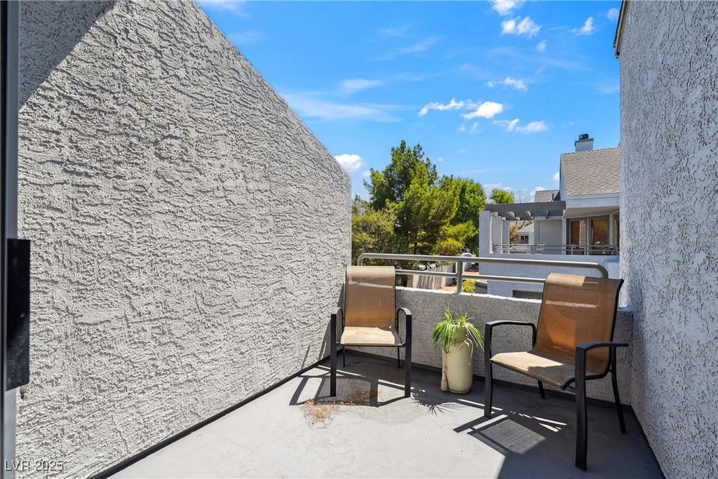 Image 5 of property listing at 5564 Orchard Lane 0, Las Vegas, NV 89110