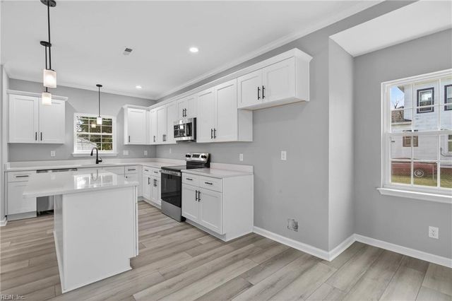 1517 Maple AVE, Portsmouth, VA 23704