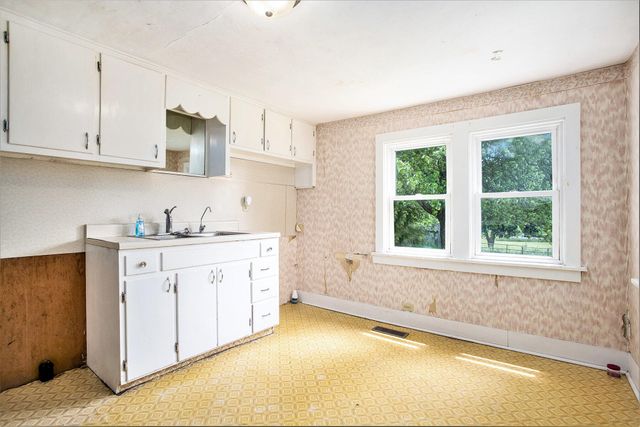 7814 M-79, Nashville, MI 49073