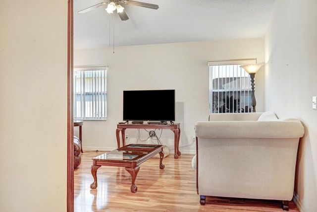 1180 Goldenrod Circle NE, Palm Bay, FL 32905