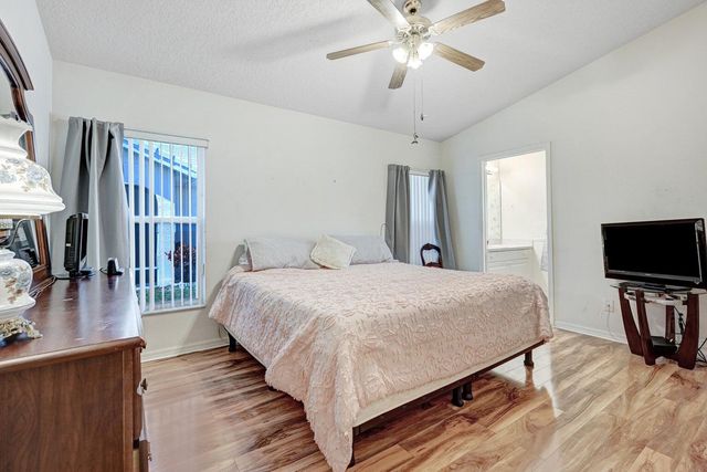 1180 Goldenrod Circle NE, Palm Bay, FL 32905