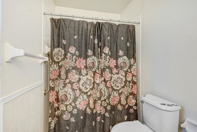 1180 Goldenrod Circle NE, Palm Bay, FL 32905