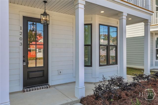 1203 E 34th Street, Savannah, GA 31404