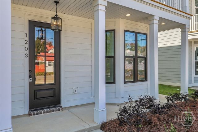 1203 E 34th Street, Savannah, GA 31404