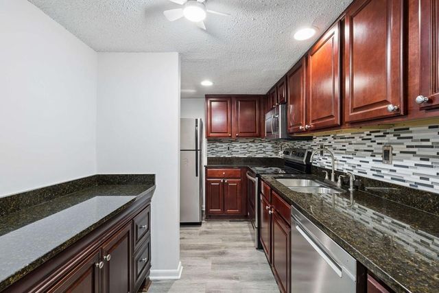 6900 Roswell Road Q6, Atlanta, GA 30328