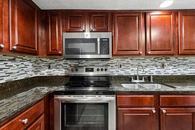 6900 Roswell Road Q6, Atlanta, GA 30328
