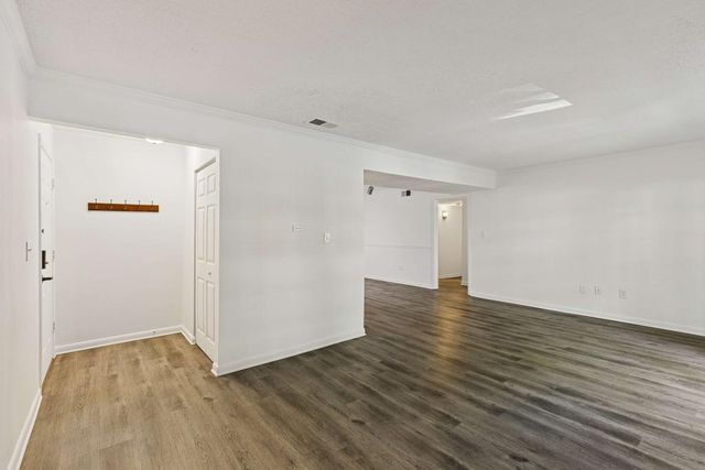 6900 Roswell Road Q6, Atlanta, GA 30328