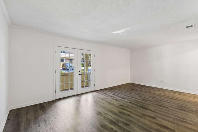 6900 Roswell Road Q6, Atlanta, GA 30328