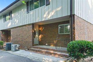 2518 Bradford Square NE, Atlanta, GA 30345