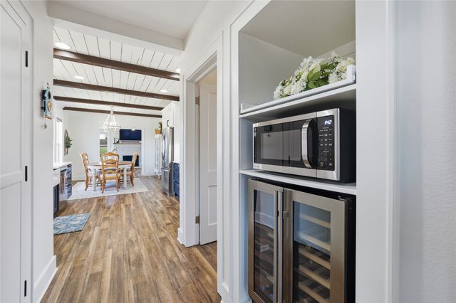 904 E College Street, Athens, TX 75751