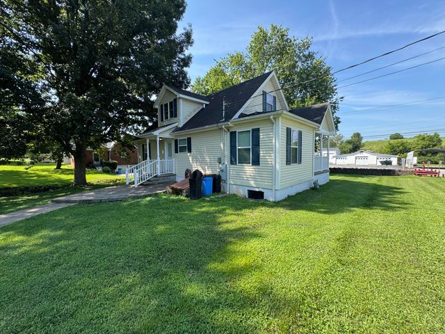 294 W West Water Street, Flemingsburg, KY 41041