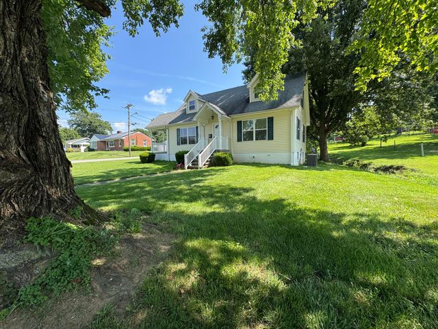 294 W West Water Street, Flemingsburg, KY 41041