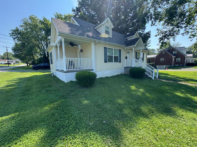 294 W West Water Street, Flemingsburg, KY 41041