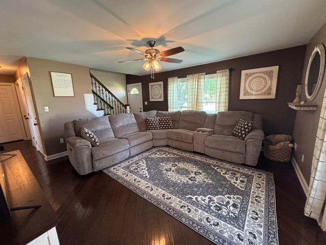 294 W West Water Street, Flemingsburg, KY 41041