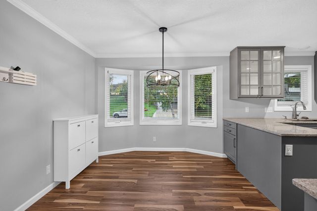 13615 Pleasant Lane, Burnsville, MN 55337
