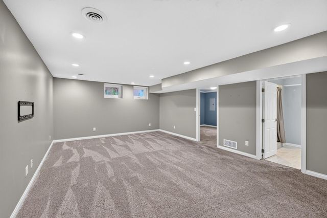 13615 Pleasant Lane, Burnsville, MN 55337