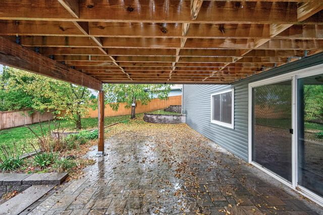 13615 Pleasant Lane, Burnsville, MN 55337