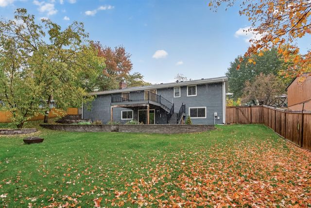 13615 Pleasant Lane, Burnsville, MN 55337
