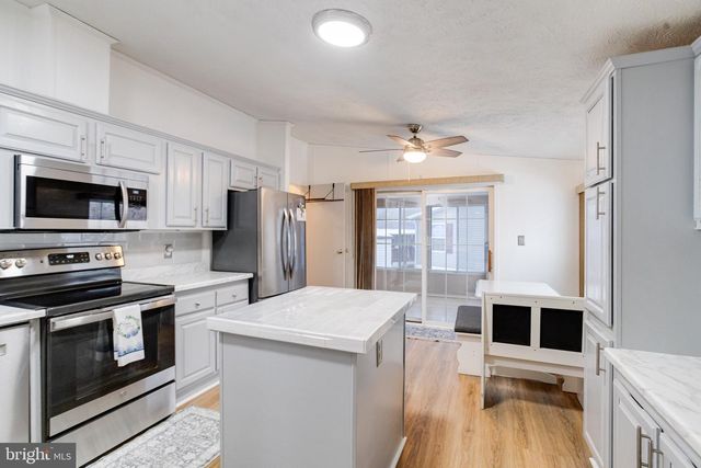 3202 JONQUIL LN, Middle River, MD 21220