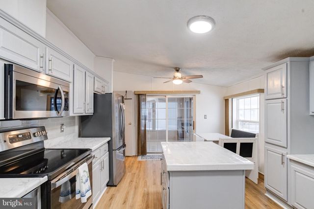 3202 JONQUIL LN, Middle River, MD 21220