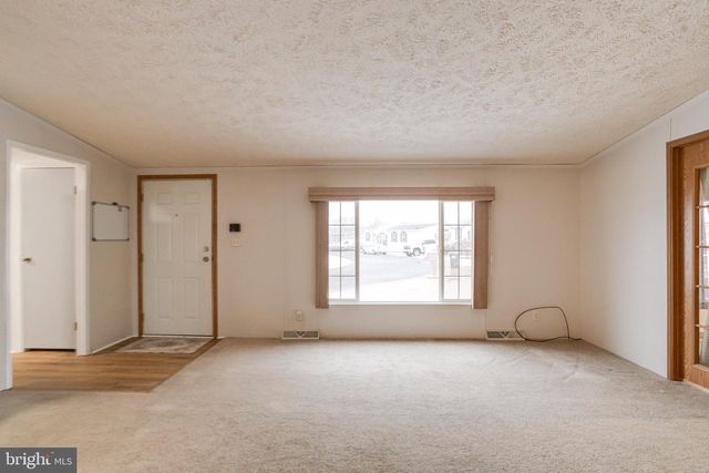 3202 JONQUIL LN, Middle River, MD 21220