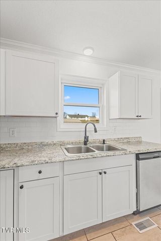 161 Grandview Road, Church Hill, TN 37642