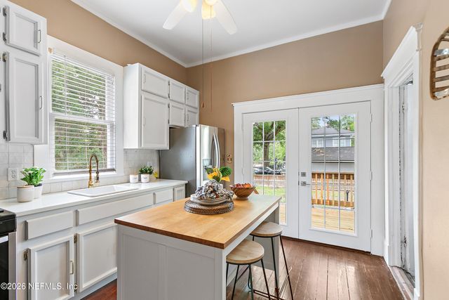 3691 OAK Street, Jacksonville, FL 32205