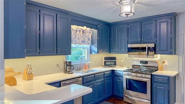 2713 Esplanade CT, Virginia Beach, VA 23456