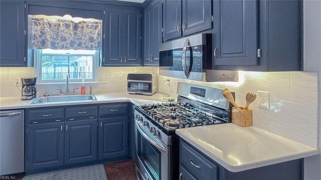 2713 Esplanade CT, Virginia Beach, VA 23456