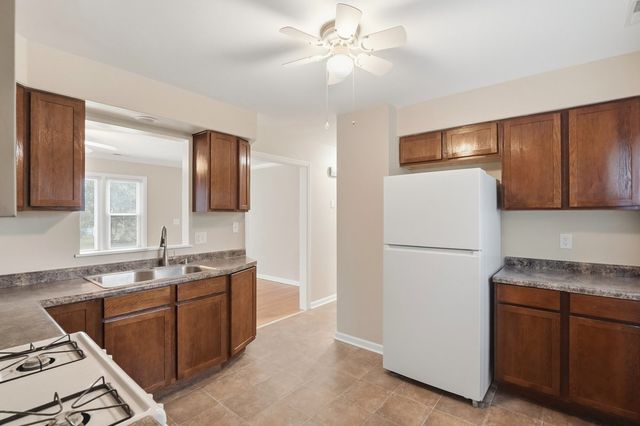 3008 Emily Lane, Mchenry, IL 60051