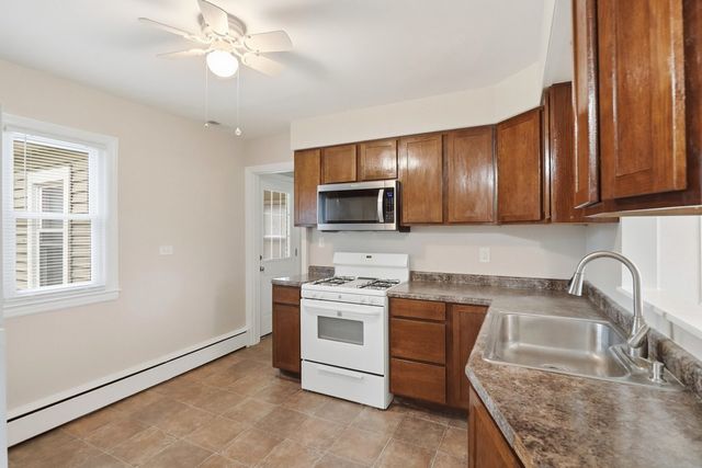 3008 Emily Lane, Mchenry, IL 60051