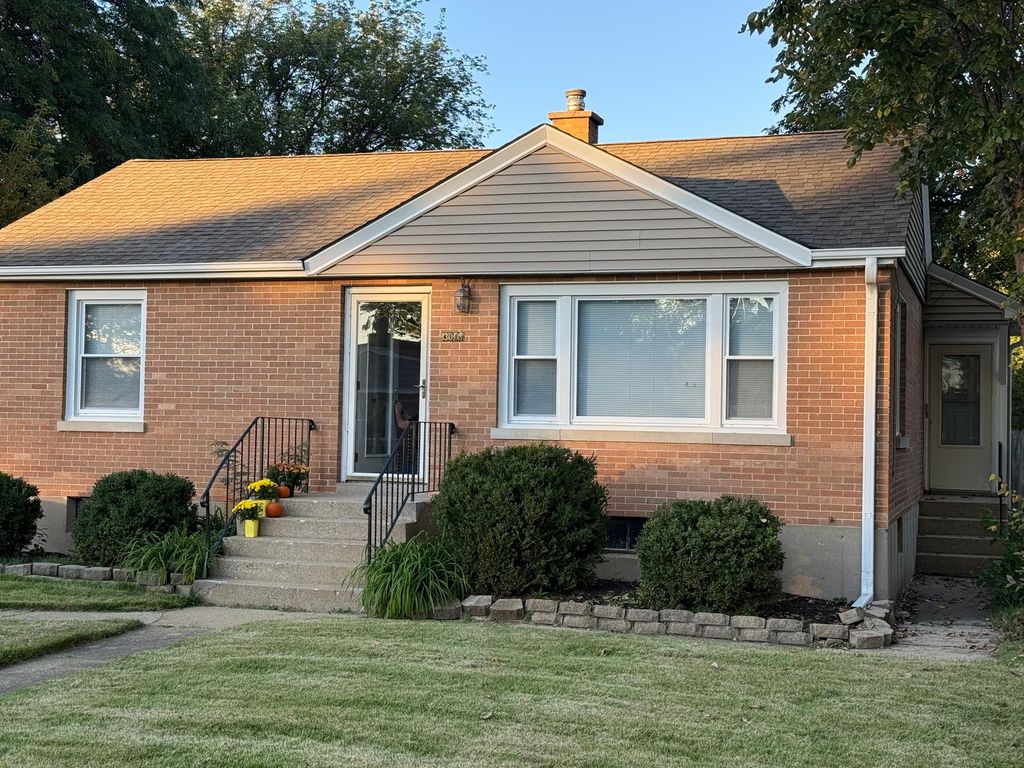 3008 Emily Lane, Mchenry, IL 60051